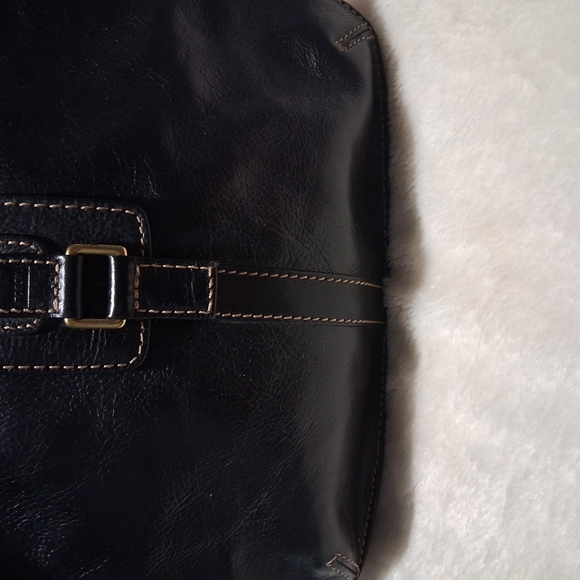Fossil Black Leather Shoulder Bag with Hobo Silhouette - Picture 2 of 11